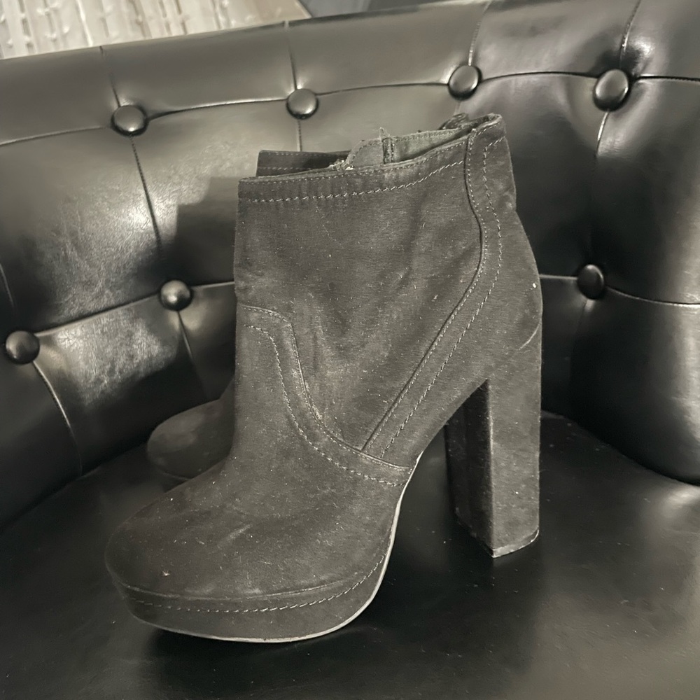 Ankle booties